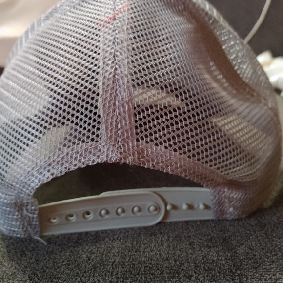 Ed Hardy (Unisex) Silver snapback hat - Picture 3 of 5